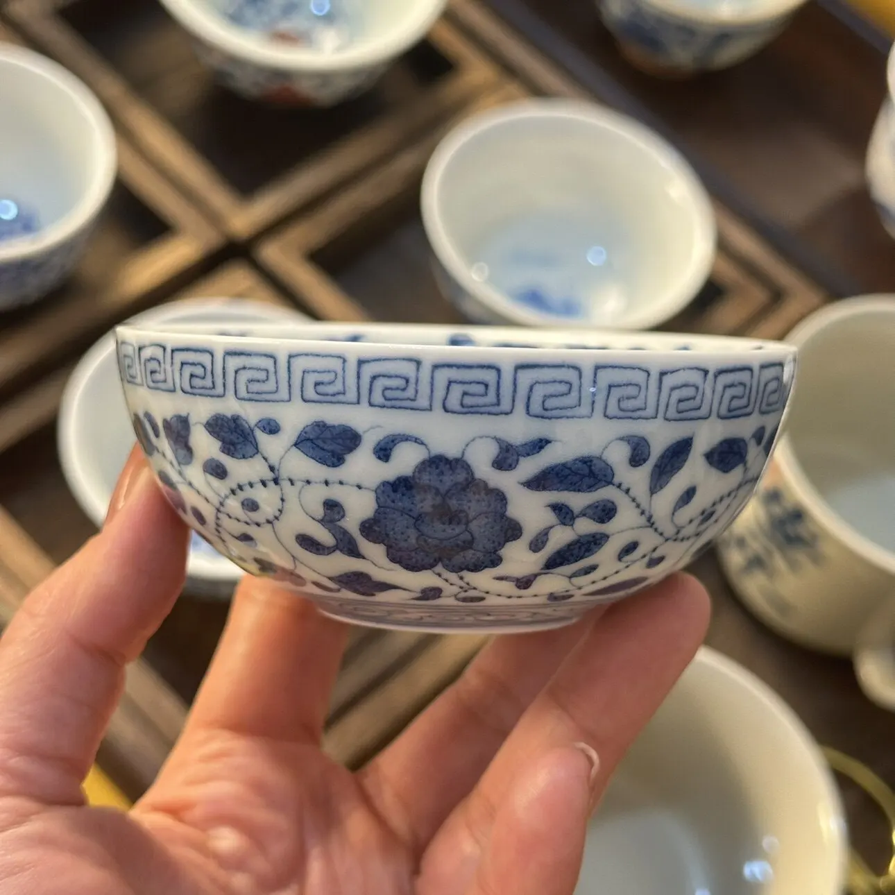 Jingdezhen Ceramic Interlock Branch Pu'er Cup Classic Blue and White High White Mud Ancient Tea Bowl Teacup Personal Cup