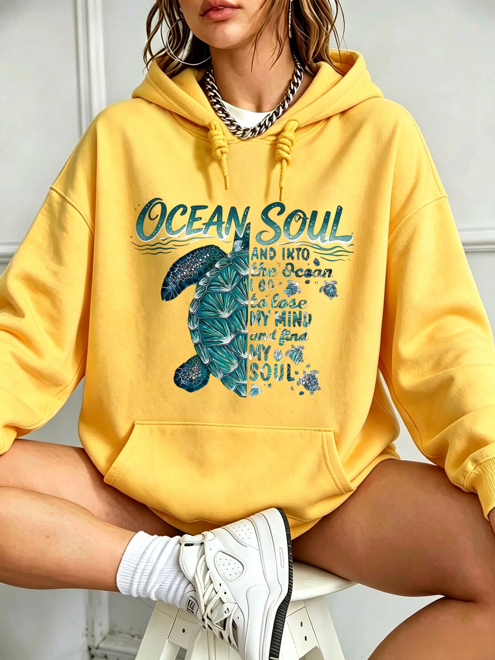 Man Women Oversized Pullover Hoodie Ocean Soul Sea Turtle Letter Graphic Hooded Sweatshirt Kangaroo Pocket Casual Tops