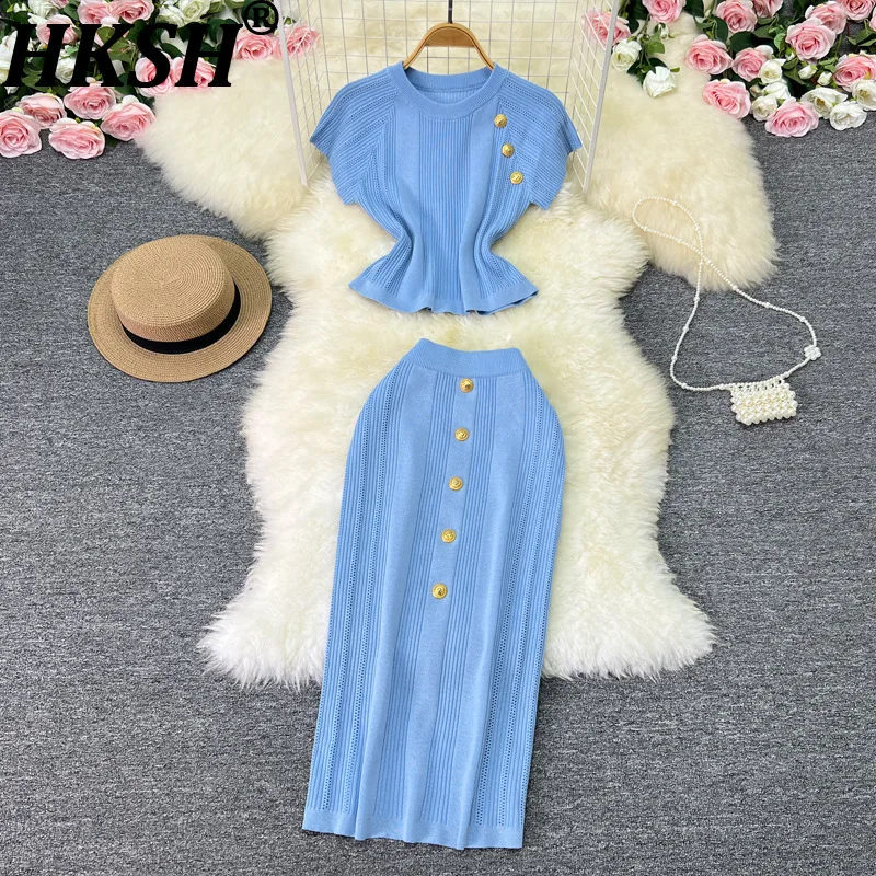 

HKSH New Women Chic Two Piece Set Short Sleeved Knitted Elegant Stylish Tops Button Decoration Slim Fit Temperament Skirt HK9406