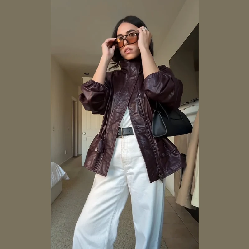 レトロファッションレザージャケット長袖ポケットスリムフィット秋コート女性のスタイリッシュなトレンディクールエッジィオートバイ女性ジャケット