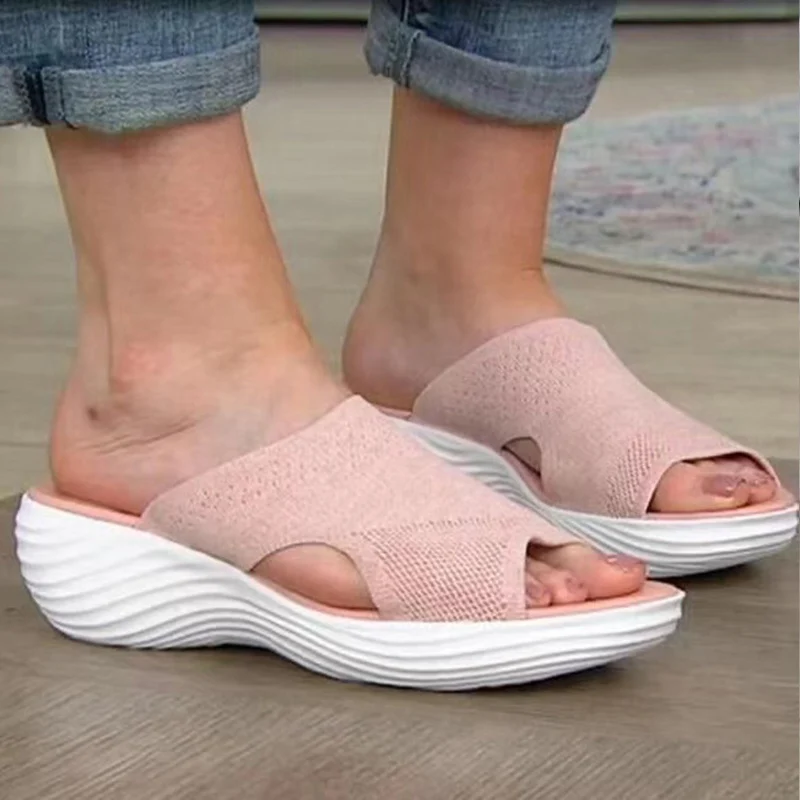 Sandálias de verão para mulheres, sapatos elásticos de verão com saltos baixos, chinelos leves, slip-on