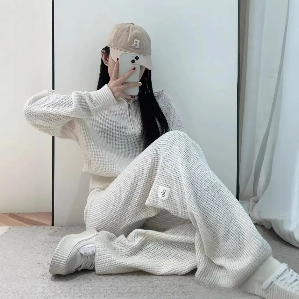 

ALO Cashmere Half Zip Knitted Pullover Top with High Waist Casual Suit Pants for Autumn Winter Women's Fashion