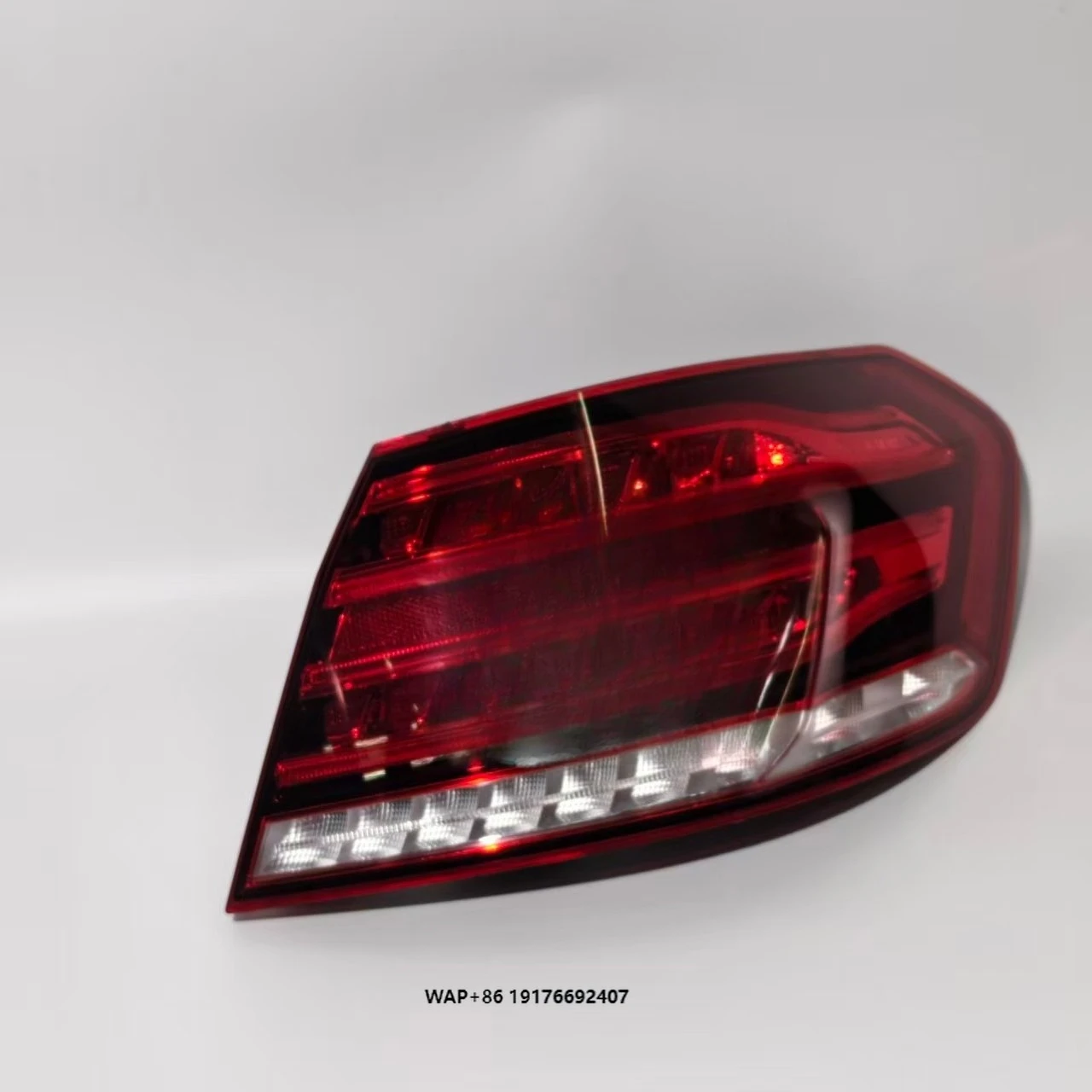 For Higher Quality E200 E260 E300 Original Led for E Class W212 Taillights