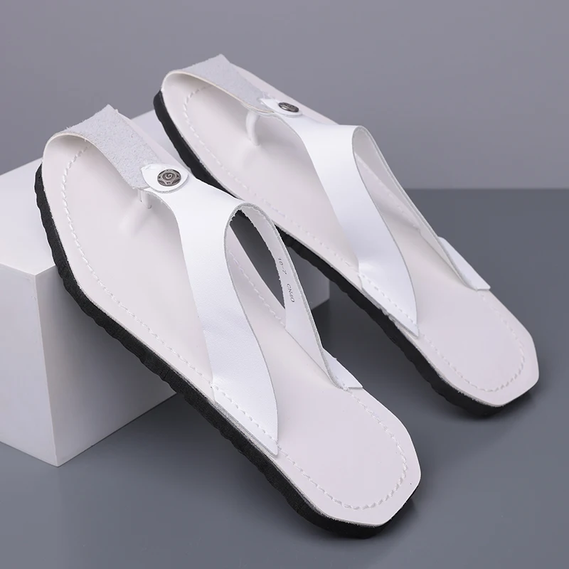 

Personalized Fashion Clip on Plus Size 39-48 Men Spliced Soft Sole Non Slip Comfortable Casual Beach Shoes