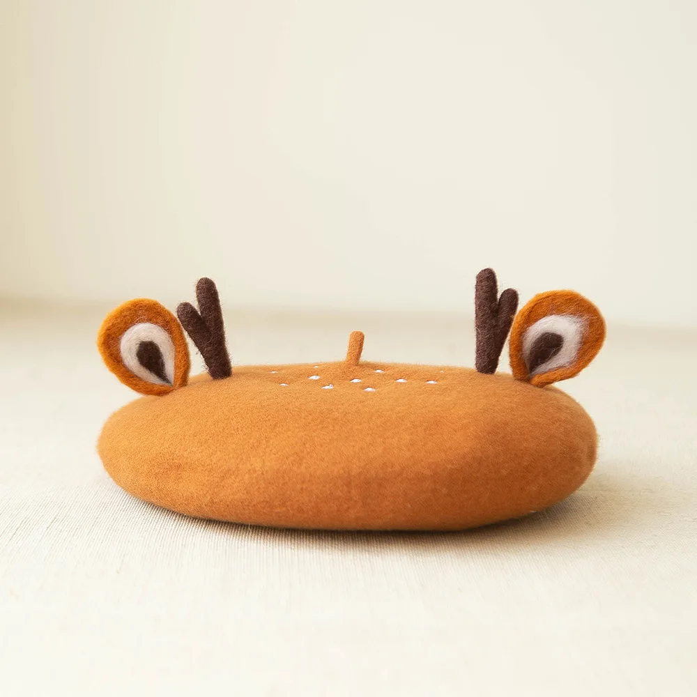 New Unisex Cute Frog Big Eye Wool Beret Retro Women Winter  display picture 1