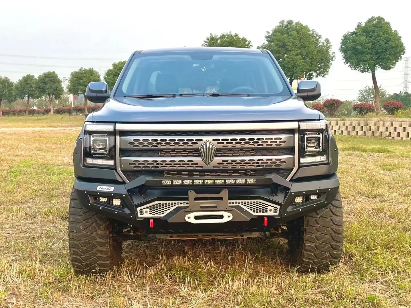 Pare-chocs avant en acier et métal, barre de taureau 4x4, accessoires tout-terrain pour JMC Grand Avenue 2023 +, vente en gros d'usine