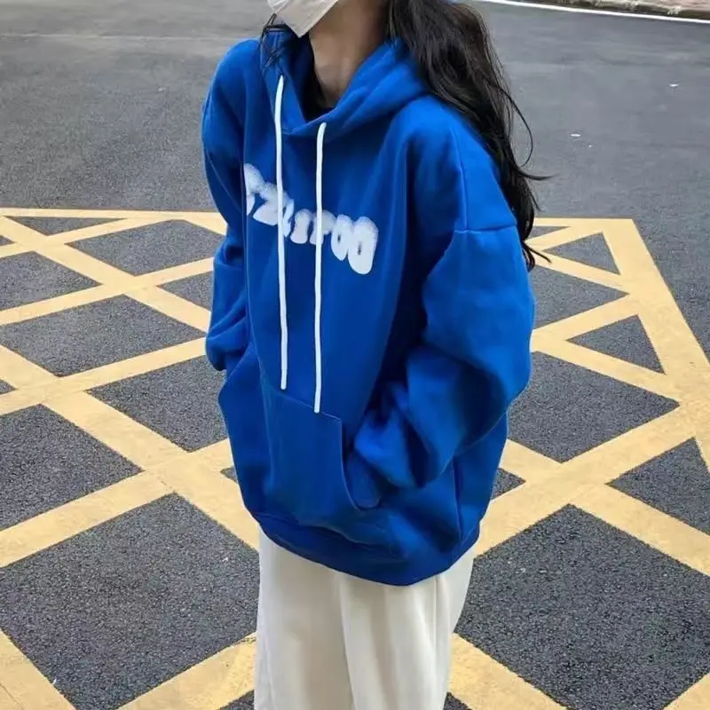 フード付きパーカー ジップアップ 2000年代 エモ 女性用 ベージュ トレンド Ootd インヴィエーロ ニューバトップ カプチャ モダ ウルバナ エスタンパダ ディバーテッド ステッチ