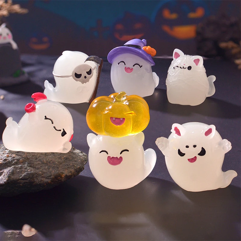 1 PCS DIY Mini Luminous Ghost Ornament 1:12 Dollhouse Halloween Scene Decoration Dolls House Micro Landscape Ornaments