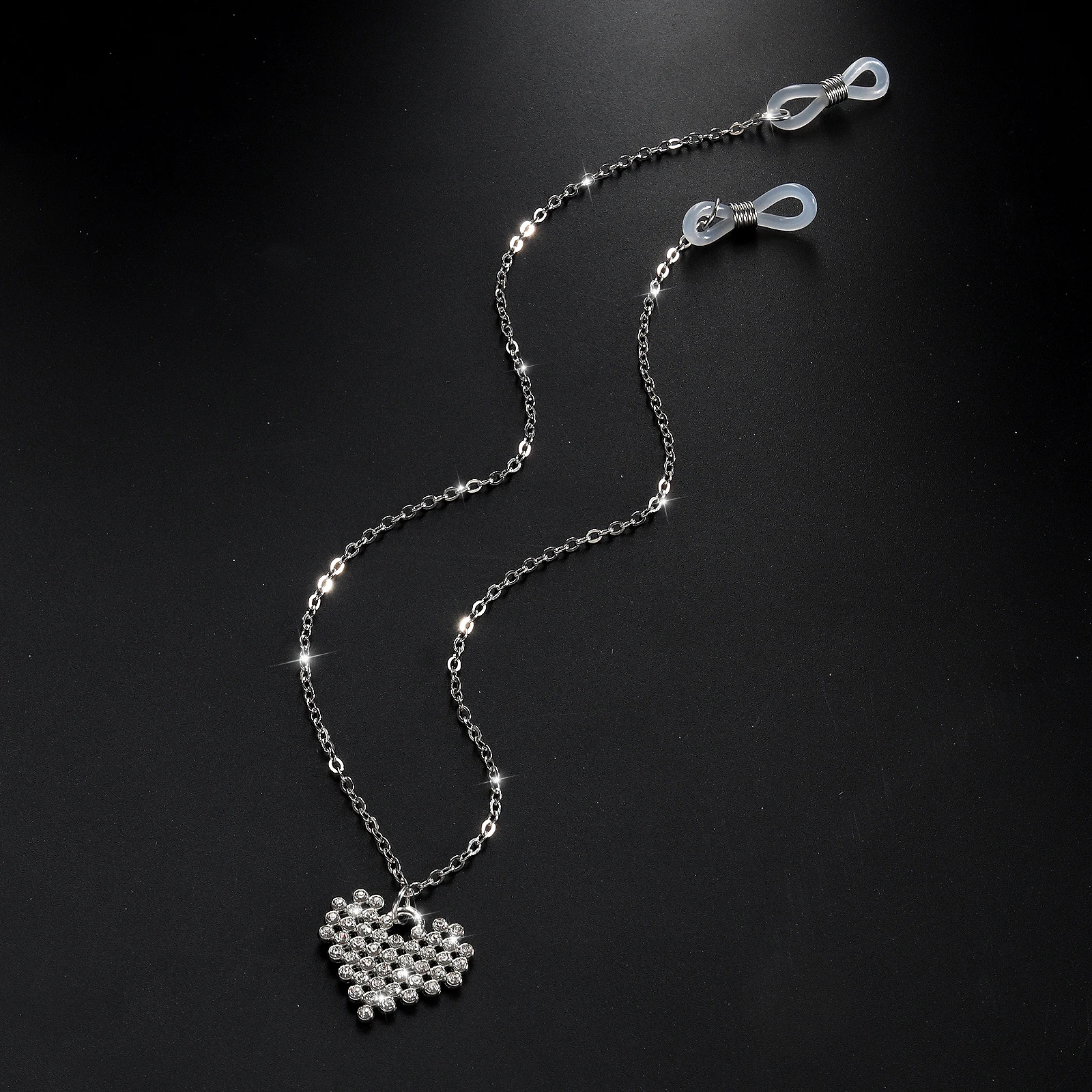 1 simple and sexy heart-shaped pendant alloy chest chain suitable for wearing at nightclubs parties beach vacations body chain
