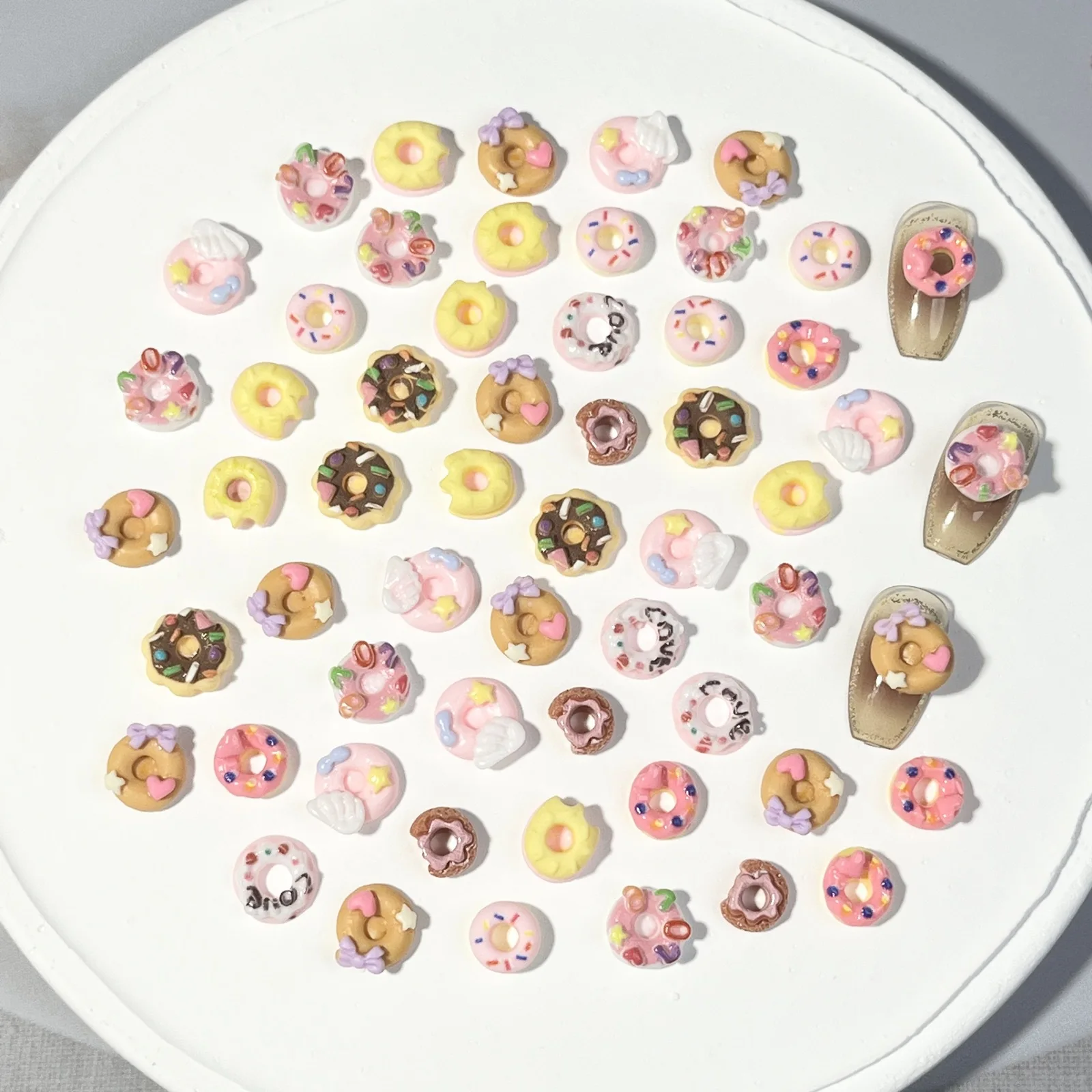 50pcs Cute Food Play Donut Nail Charms Bulk Korean Cream Faltback Resin Jewelry For DIY Manicure Design Decaoration Accessories