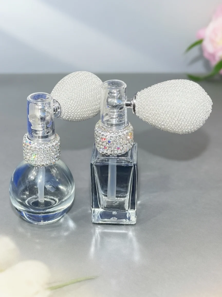 Pearl Powder Subpackage Empty Bottle Spray, Shiny Artificial Diamond Inlay, Powder Spray Filling Empty Bottle.