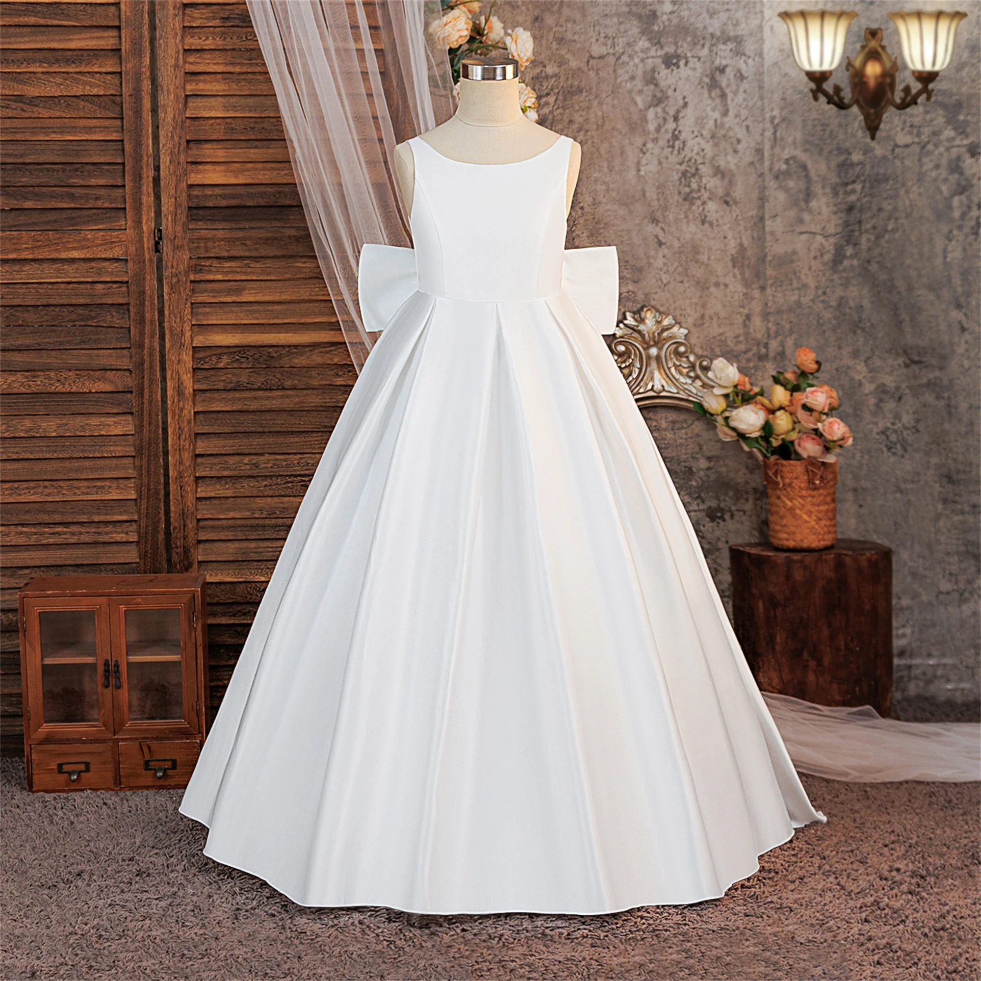 Fashion White Satin Baptismal Party Girls Dress Elegant Backless Wedding Bridesmaid Prom Princess Dress Bow First Communion Gown