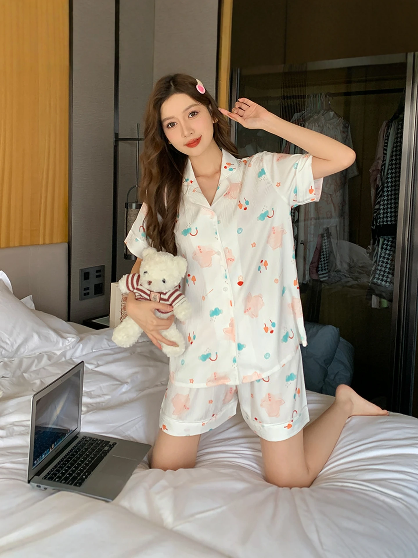 difus2026-ice-silk-pajama-set-for-women-cartoon-pig-home-clothes-short-sleeve-short-pants-flip-collar-home-comfortable-sleepwear