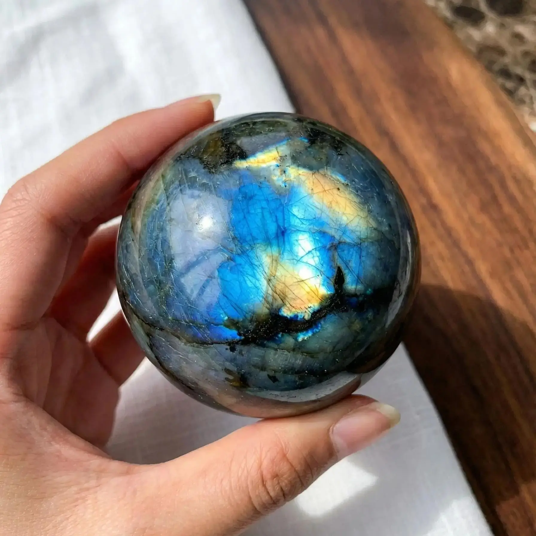 Natural Labradorite Sphere, Polished Flash Crystal Ball, Healing Energy Mineral Stone Home Meditation Decor Ornament Gift