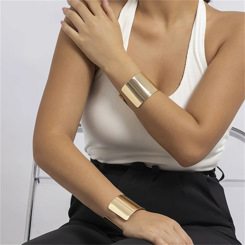 Metallic Temperament Bracelet With Smooth and Bright Cuff Party Trendy Jewelry