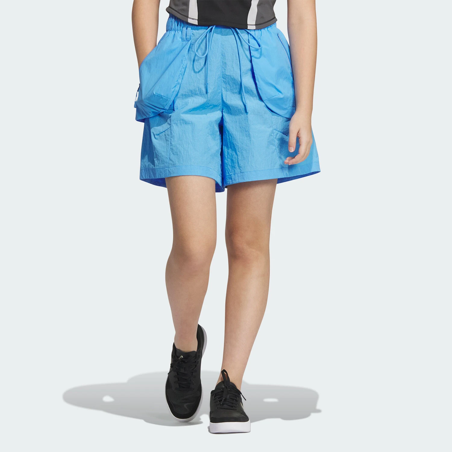 

Adidas genuine New Women's Water-Repellent Cargo Style Woven Shorts JJ1596