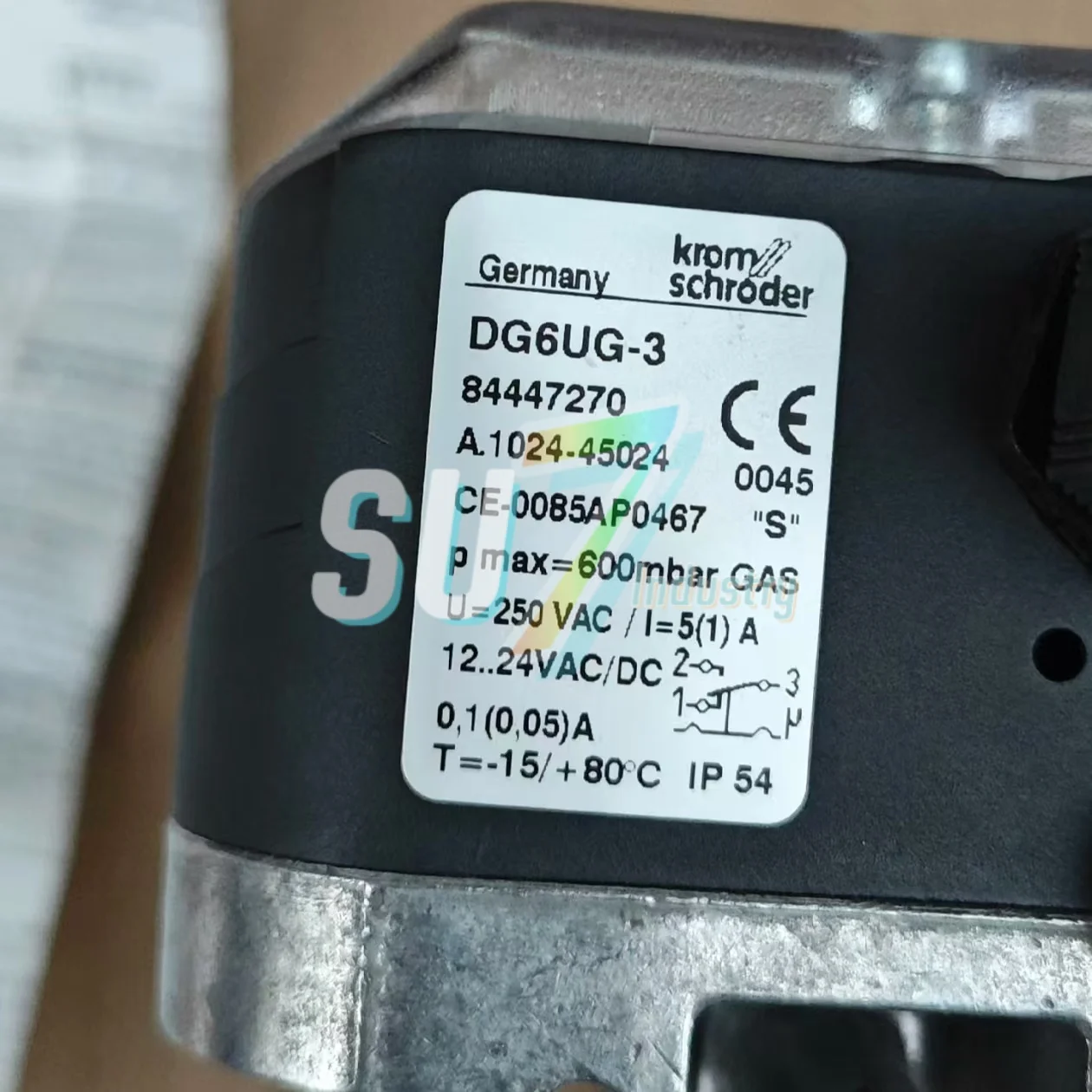 DG6UG-3 DG50U-3 圧力スイッチ 新品オリジナル