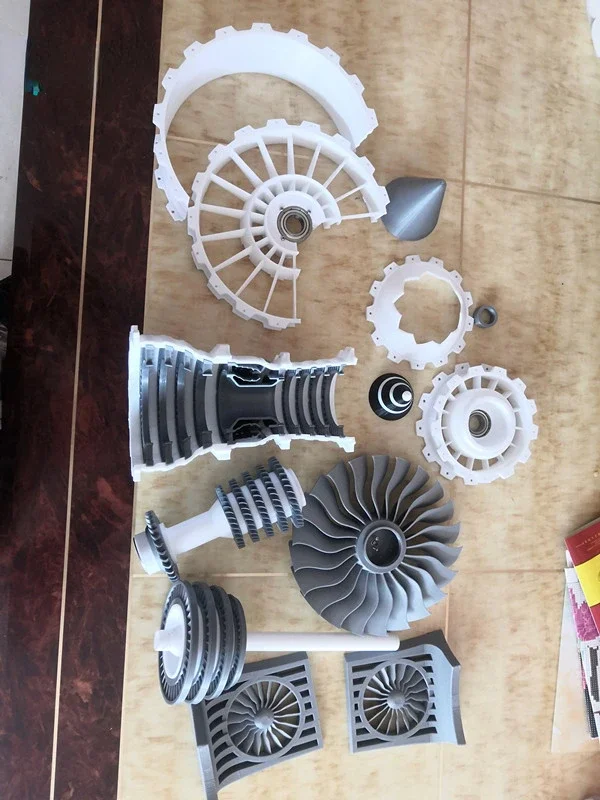 Aero-engine model aircraft turbofan engine is used for 3D printing of teaching principle demonstration.