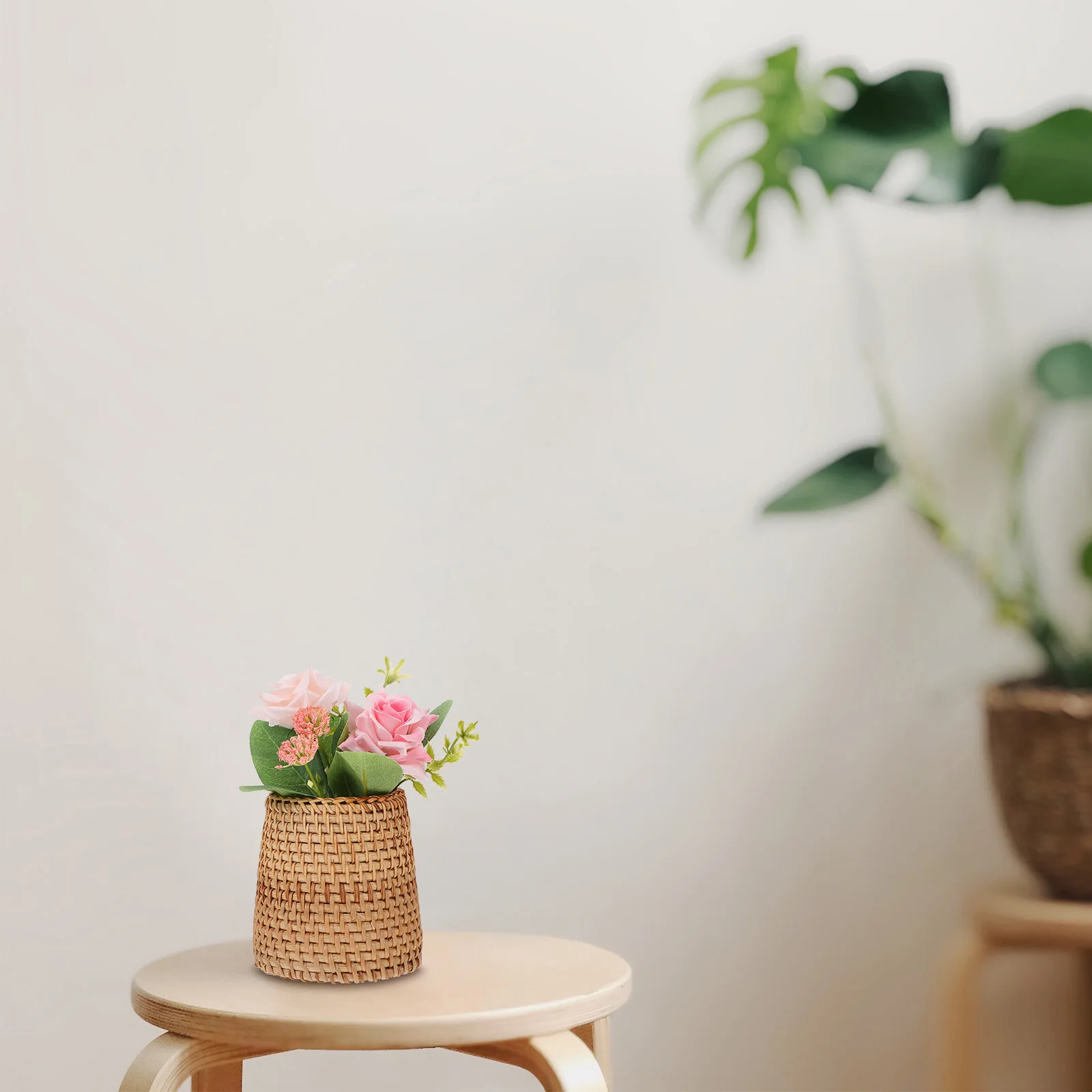 

Rattan Pen Holder Storage Basket Cylinder Woven Container Tall Vases Simple Color Matching Material Perfect Details Home