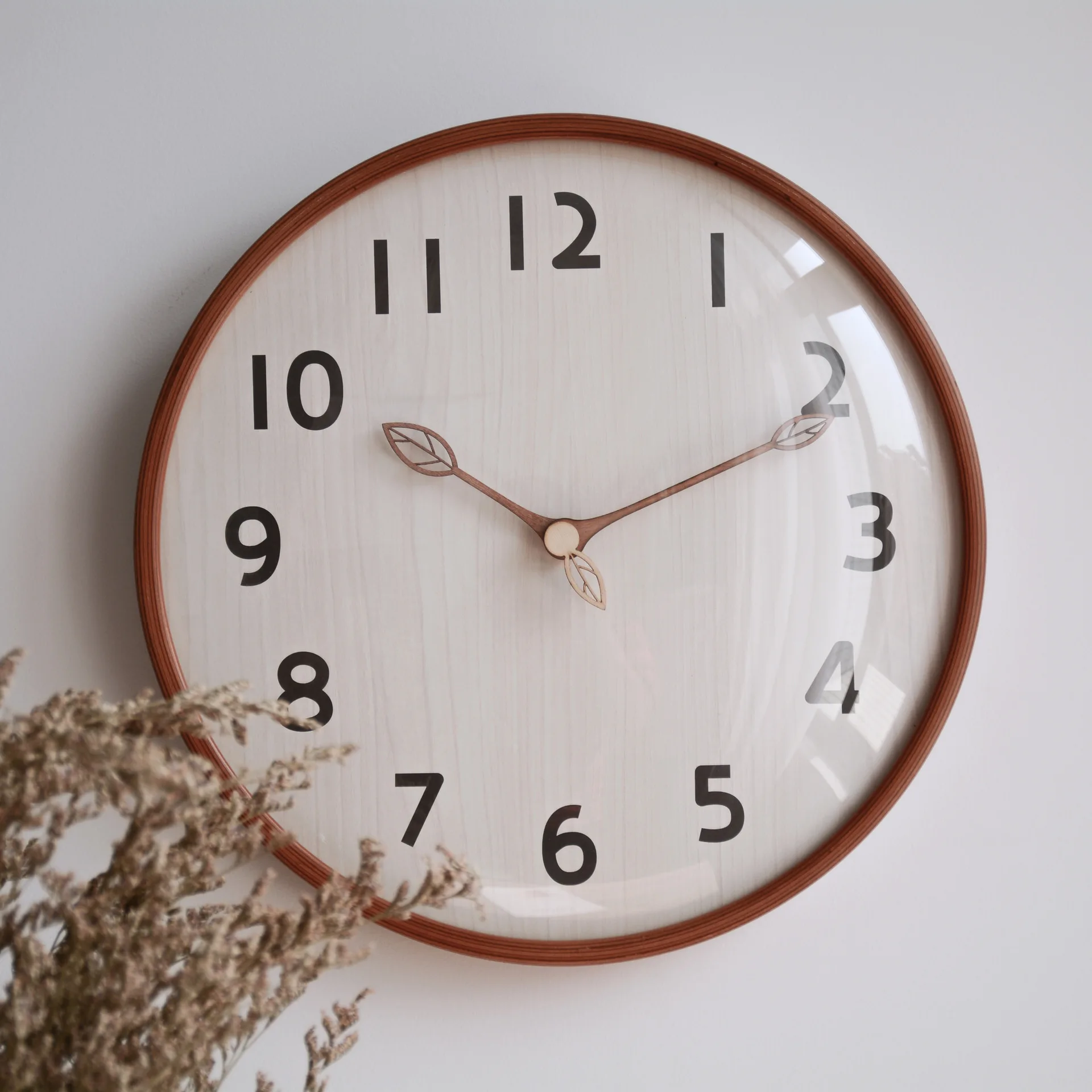 2024 Wood Wall Clock for Living Room Ultra-quiet Clock Nordic Style Wooden Clock Simple Home Bedroom Leaf Pocket Watch Clock