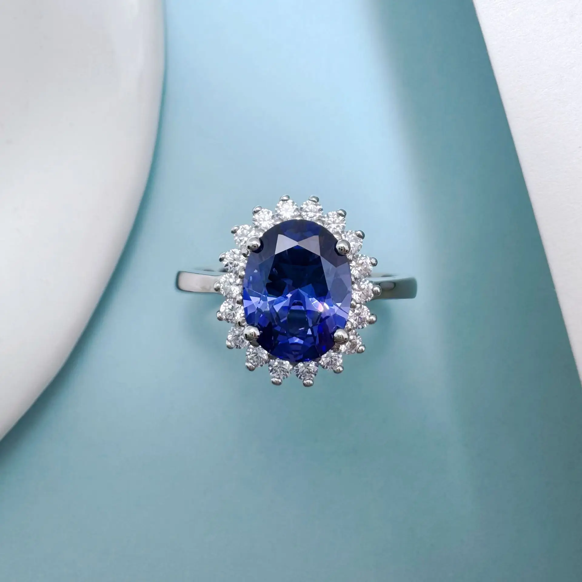 PT950 platinum ring sapphire 2 carat womens diamond ring European and American simple temperament AU750 gold ring