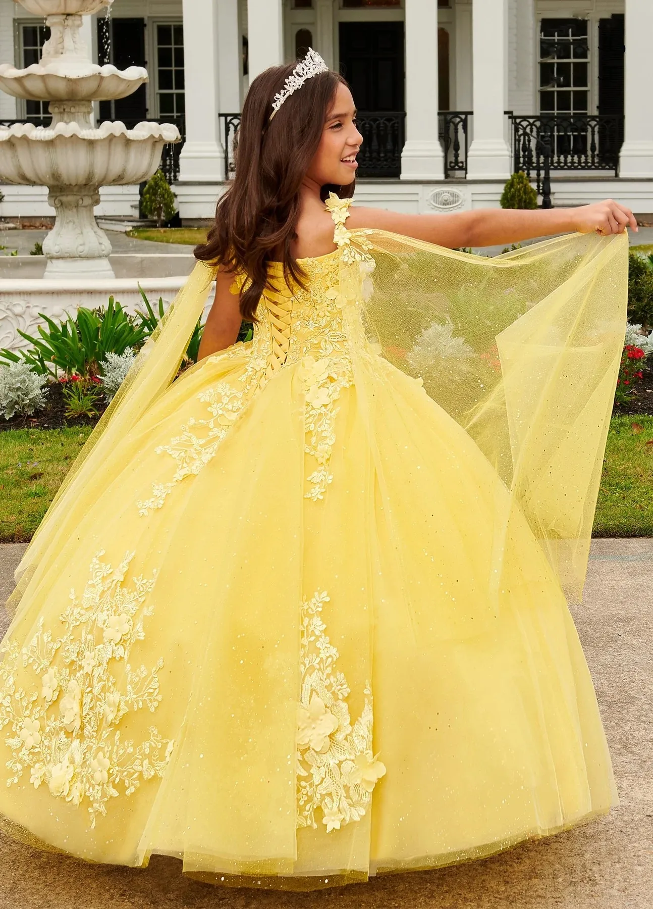 Yellow Mini Quinceanera Dresses Ball Gown V-neck Appliques Flower Girl Dresses For Weddings Pageant Dresses Kids Baby Customized