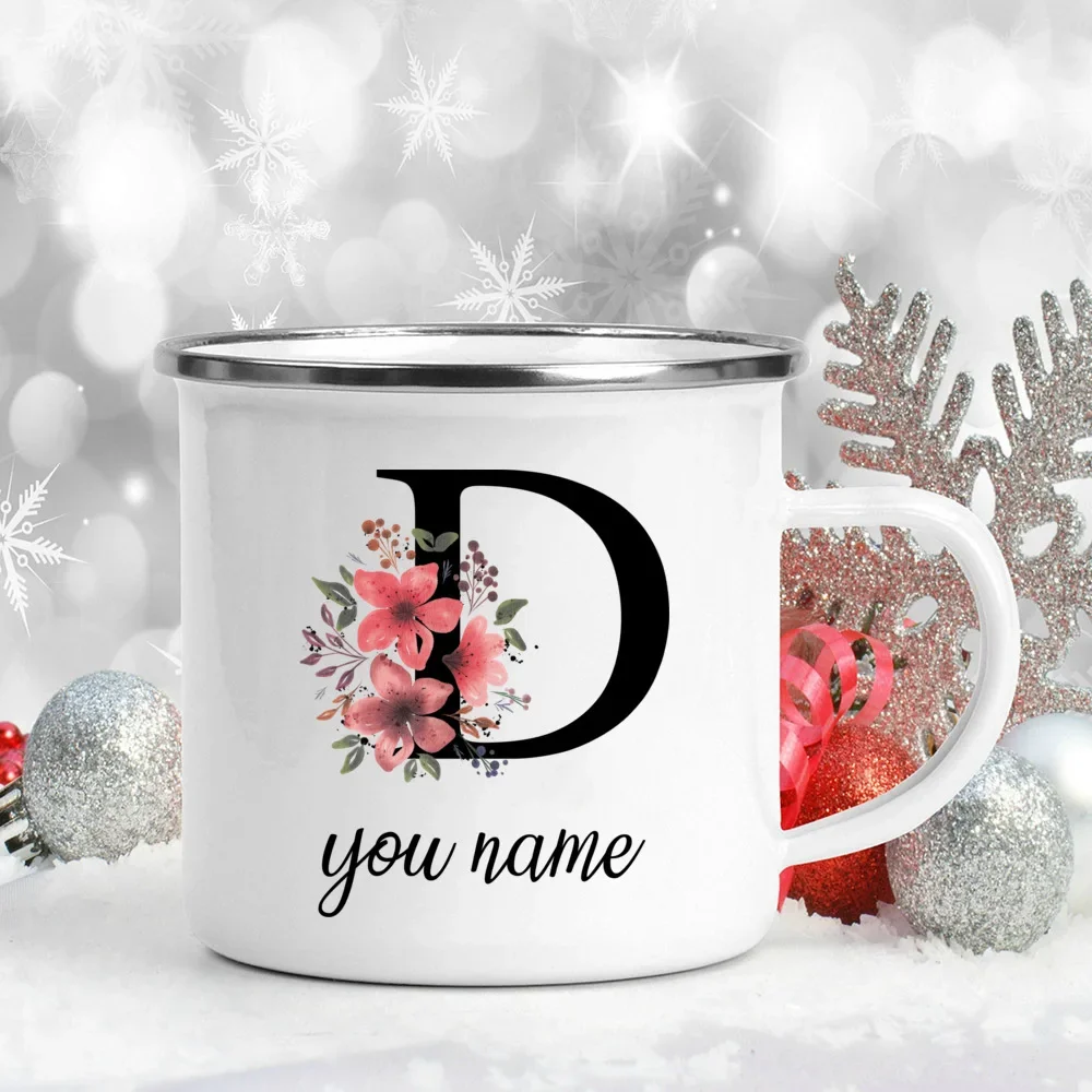 Tazza smaltata personalizzata con nome personalizzato Fiore Lettera Tazza con alfabeto Manico da campeggio Caffè Tè Latte Tazze Regali di compleanno festivi