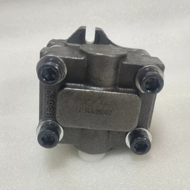 Excavator accessories for Doosan 17/20 Bobcat 17/20 excavator  gear pump auxiliary pump rotary pump Fast Delivery