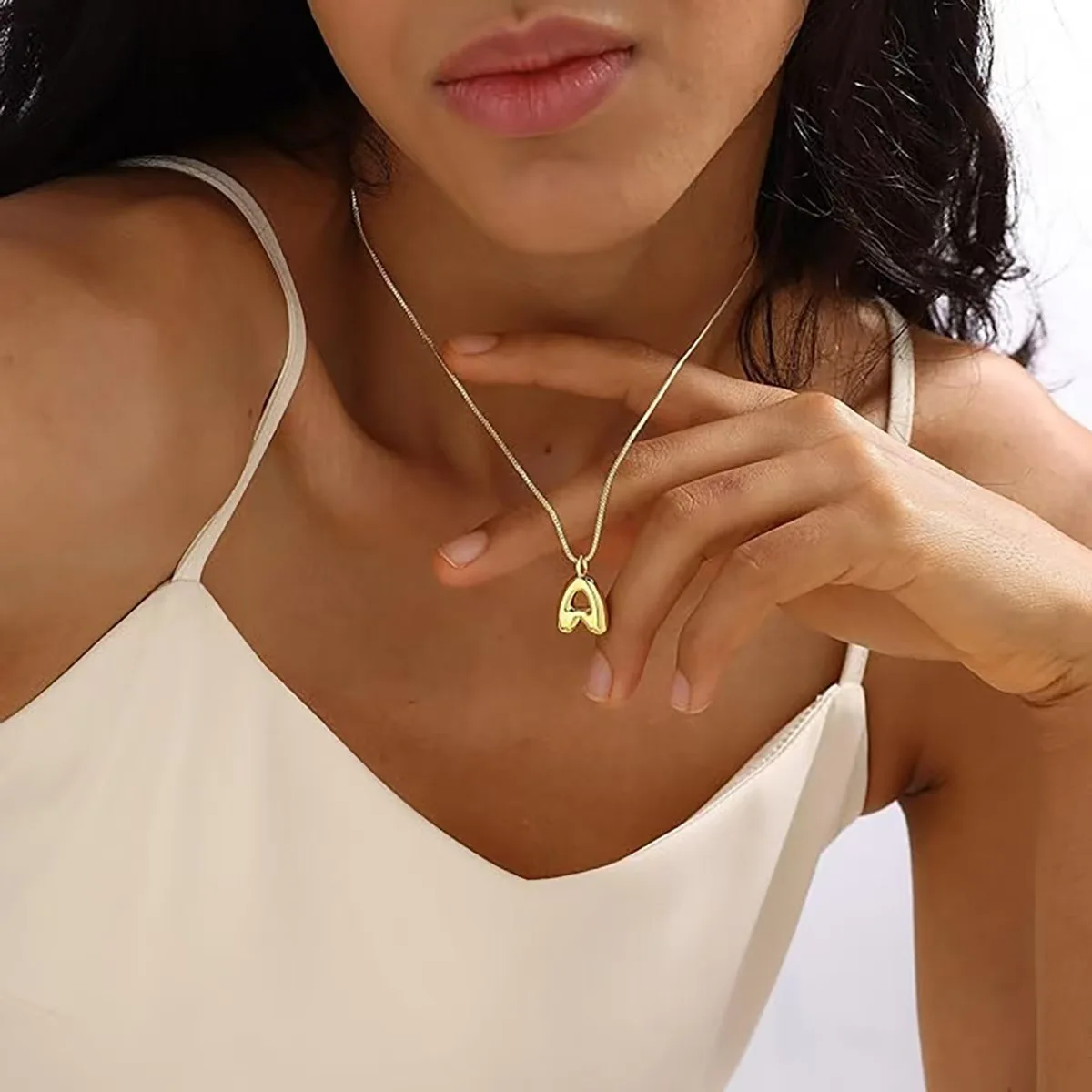 

Smooth 26-Letter Pendant Necklace Women's Fashionable Trendy Accessory Versatile Couple's Collarbone Chain
