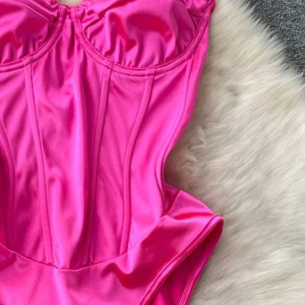 Fish Bone Waist Cinched Women\'s Bodysuit Rose Hotsweet Women\'s Pajamas Y2K Slim Sexy Sleeveless V-Neck Top Erotic Lingerie Hot