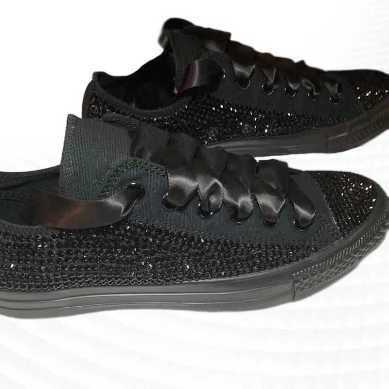 Fashion new all black rhinestone design sense canvas shoes popular comfortable leisure leisure board