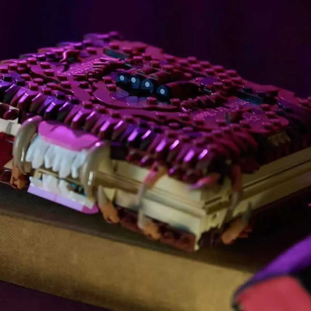 518 قطعة مينيسو ديزني شومبينغ الوحش كتاب الوحوش 76449 بنة نموذج الطوب ديكور المنزل لعبة عيد الميلاد هدية عيد ميلاد #5