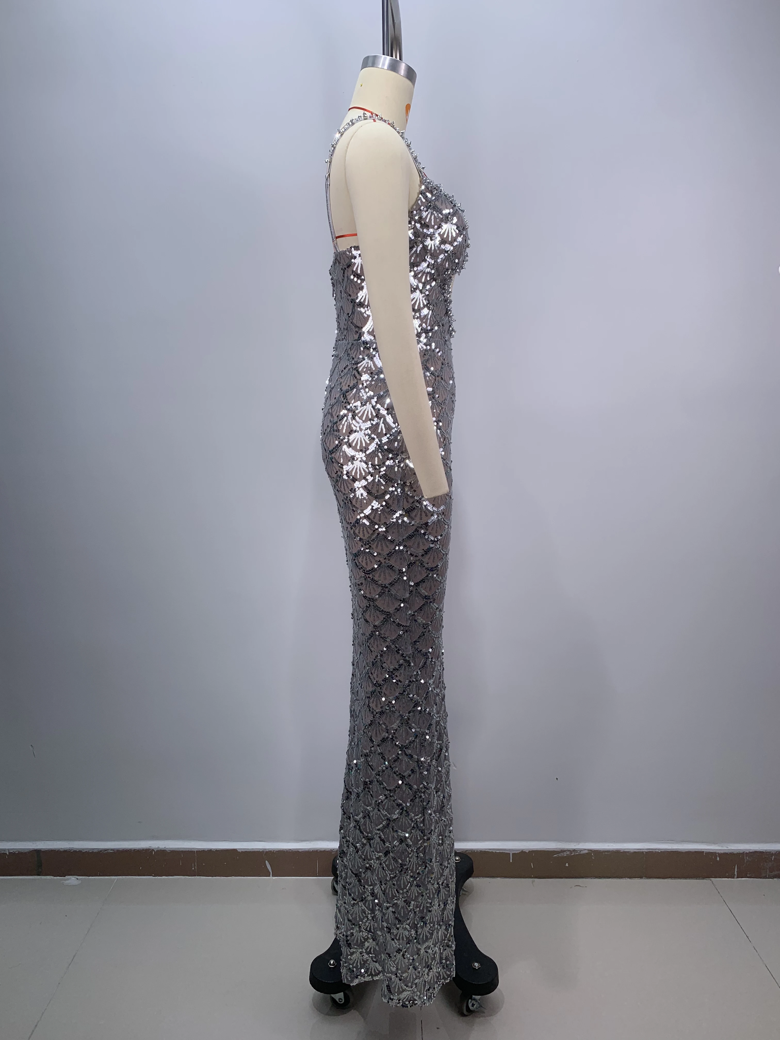 Sparkling Champagne Sequins Sexy V-Neck Spaghetti Strapless Floor Length Dress Graceful Evening Dress Celebrity Party Outfit