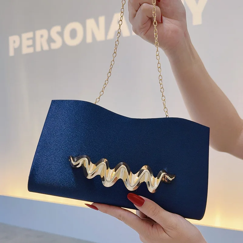 

Box bag banquet cheongsam bag textured women's dress bag handbag metal wave decoration clutch