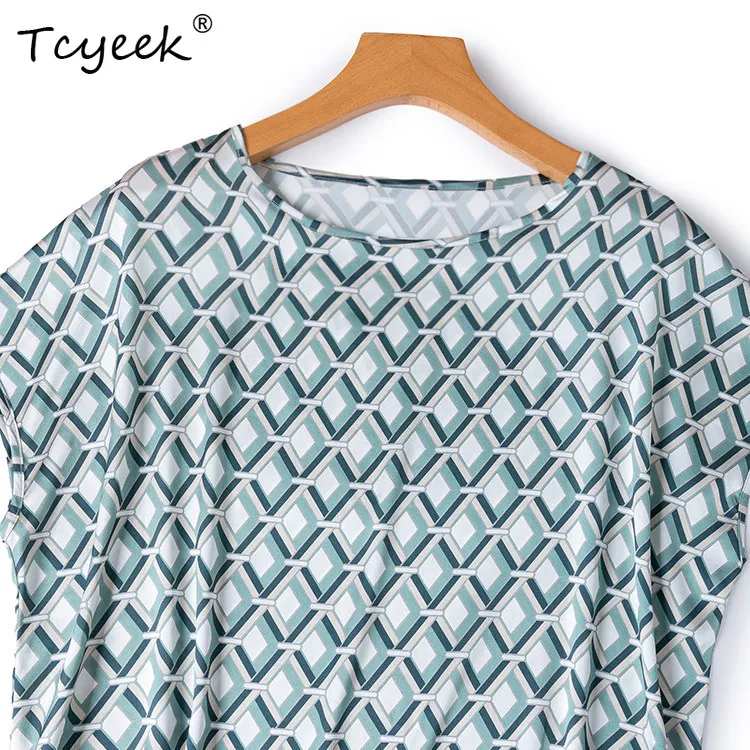 

Tcyeek 19MM 93% Mulberry Silk T-Shirt Elegant T-shirts for Women Skin-friendly Womens TopsSummer Clothes Loose Fit Mid-length