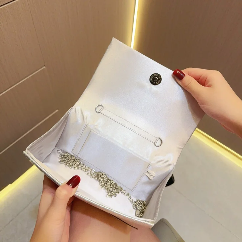 2025 Delicate and Pretty Fashion Bow Design Handbags Simplicity Banquet Clutch Bag Qualities Handbag Women Tote Bag Clutch Purse