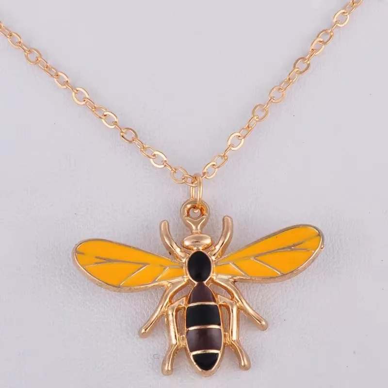 Enamel Hornet Wasp Ladybug Ladybird Beetle Bee Necklace Metal Choker Chain Pendant Necklace Fashion Costume Jewellery Boutique