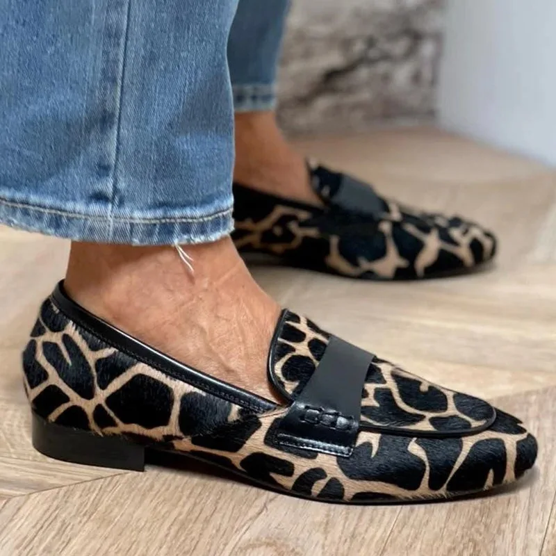 

Spring/Summer 2026 New Fashionally Simple Flat Women's Shoes - English Style Casual Round-Toe Loafers - Size 40-43 Extra Large