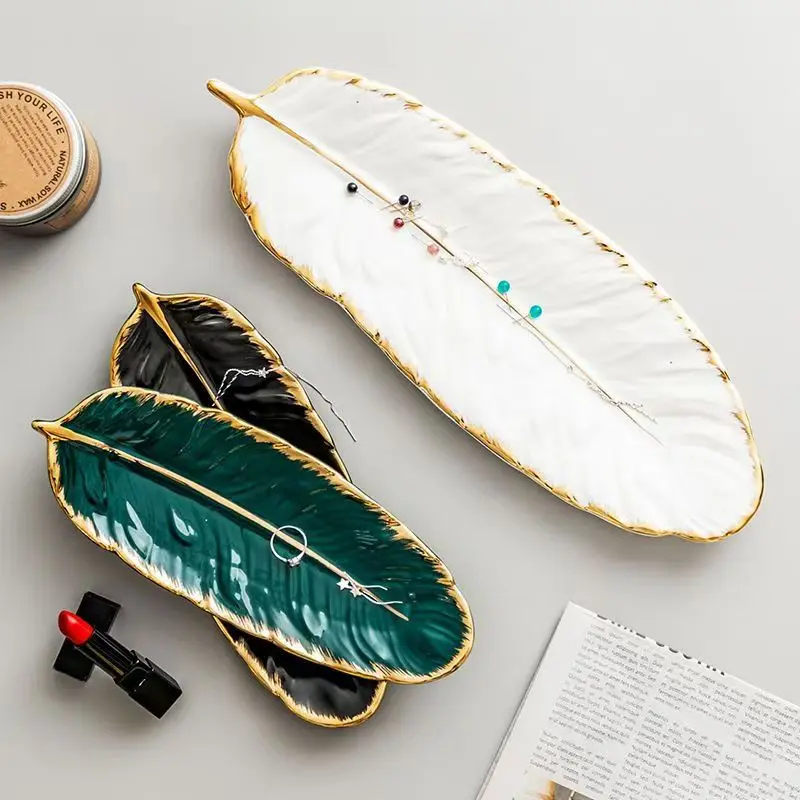 Luxury Ceramic Platter Storage Tray with Glod Rim Green Leaf Glod Feather Jewelry Makeup Brush Storage Decorative Sushi Plate