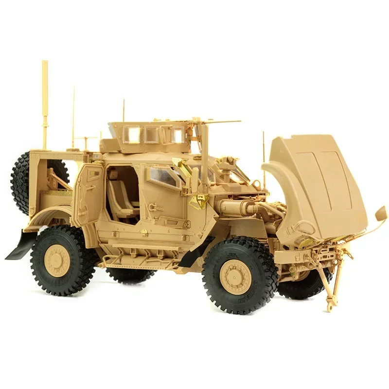 مجموعة نماذج بلاستيكية من رايفيلد RM-5032 M-ATV M1240A1 مضادة للألغام ومضادة للضخم هيكل داخلي كامل بمقياس 1/35