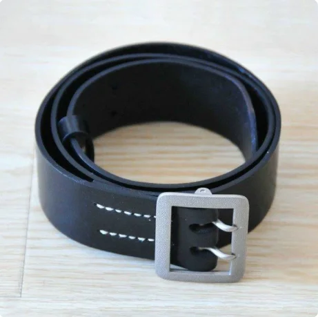ceinture-en-cuir-veritable-faite-a-la-main-double-rangee-de-boucles-a-ardillon-avec-couche-superieure-style-allemand