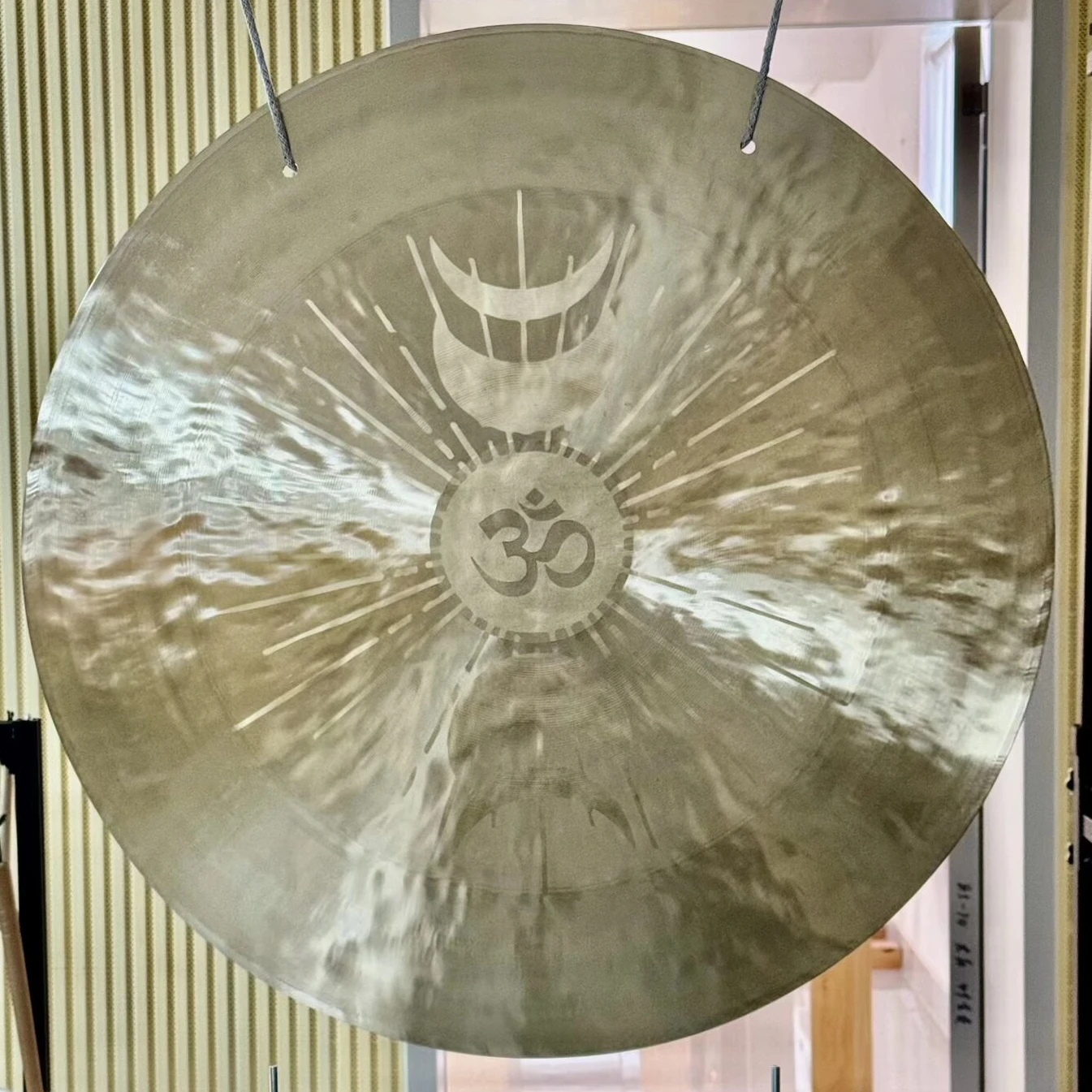 Chinese Handmade Wind Gong 24 inch 60CM With Lunar Phase and OM Pattern