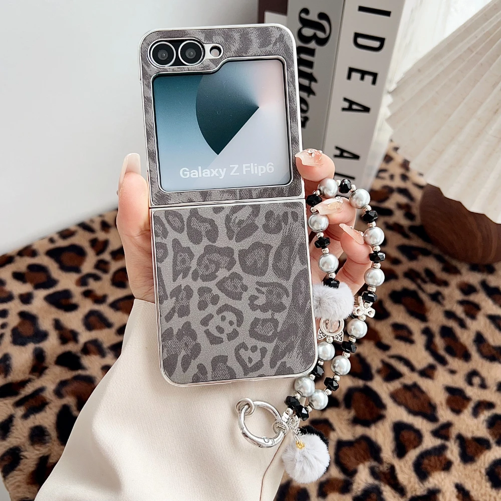 

Fashion Cartoon Electroplated Leopard Print Fold With Bracelet Phone Case For Samsung Z Flip 5 4 3 6 Shockproof Bumper Cover