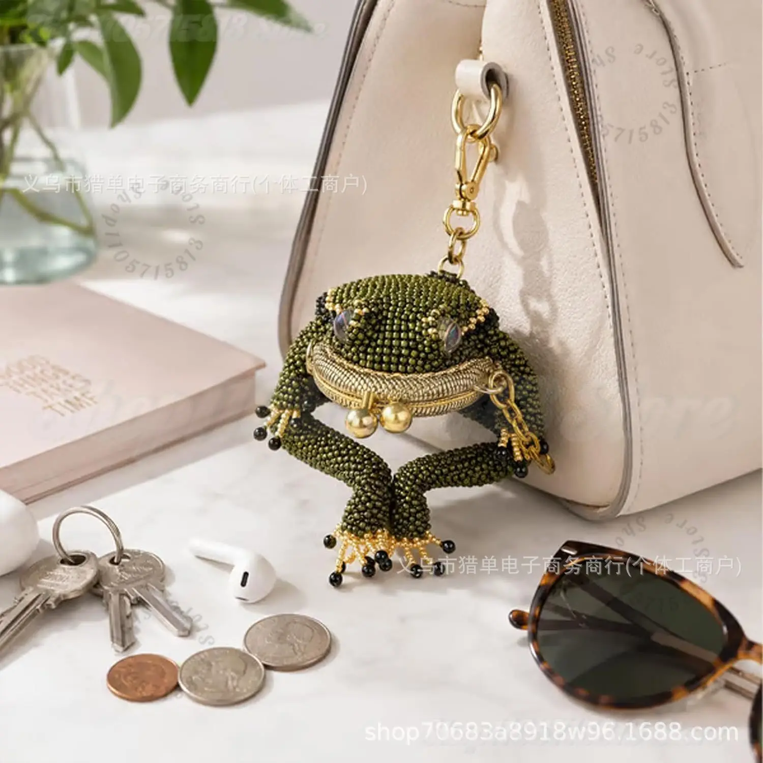 1-3Pcs Charming Frog Coin Purs, Beaded Kiss Lock Keychain Pouch with Lucky Toad Design Handmade Small Purse for Women Gift view 5