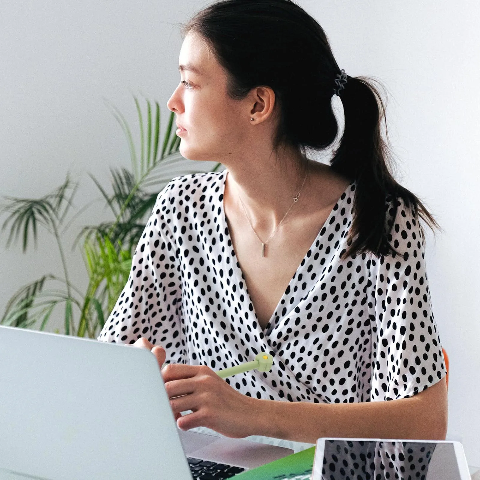 

1pc Pencil 2 Protective Cover Silicone Stylus Pen Case Anti-Slip Shockproof Dust Resistant For Writing Drawing Tablet