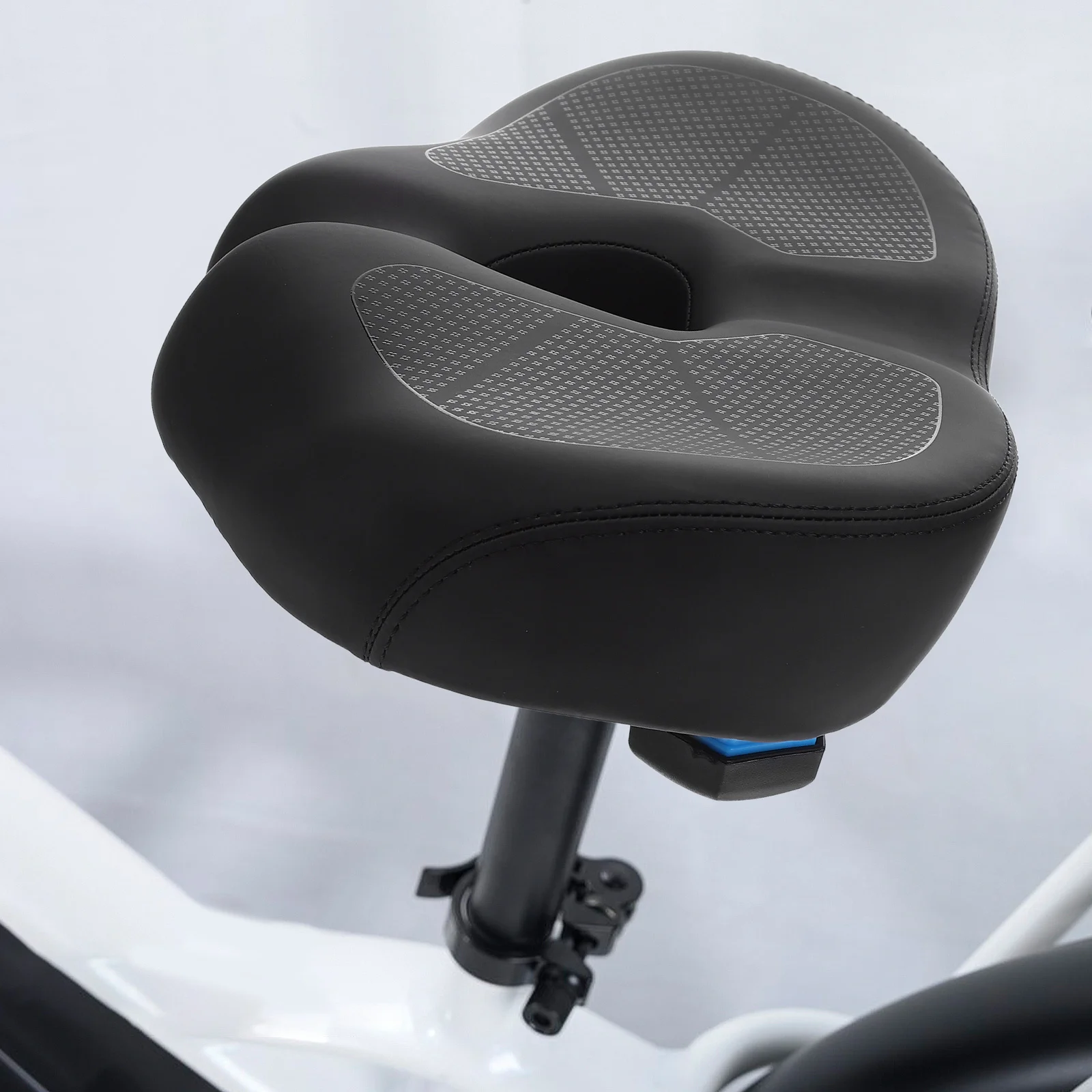 Folding Wide Bike Saddle Short Nose High Elastic Foam Shock Absorbing Durable For Mountain Urban Commute Outdoor Cycling Unisex