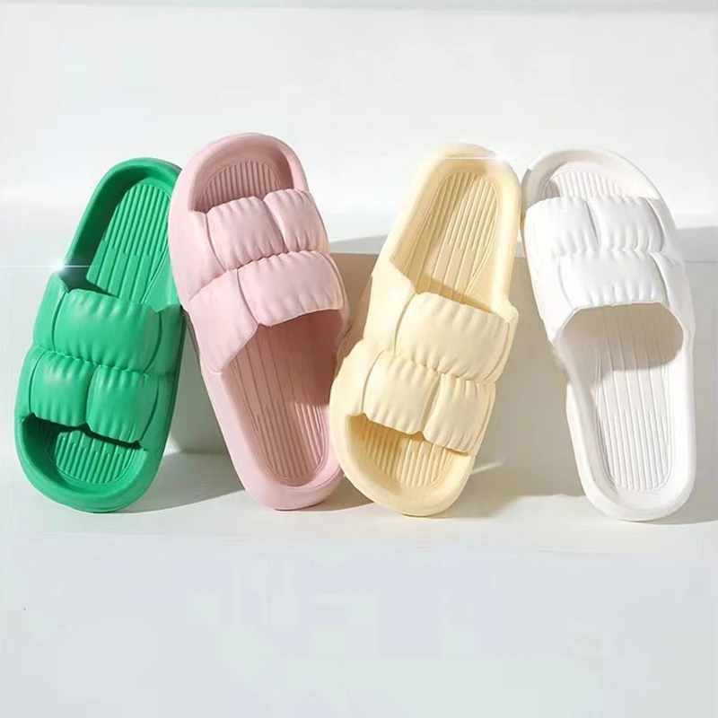 Women's Soft Sole Cloud Slippers Summer Beach Thick Platform Slipper Sandals Women Korean Eva Slippers for Home Flip Flops Woman