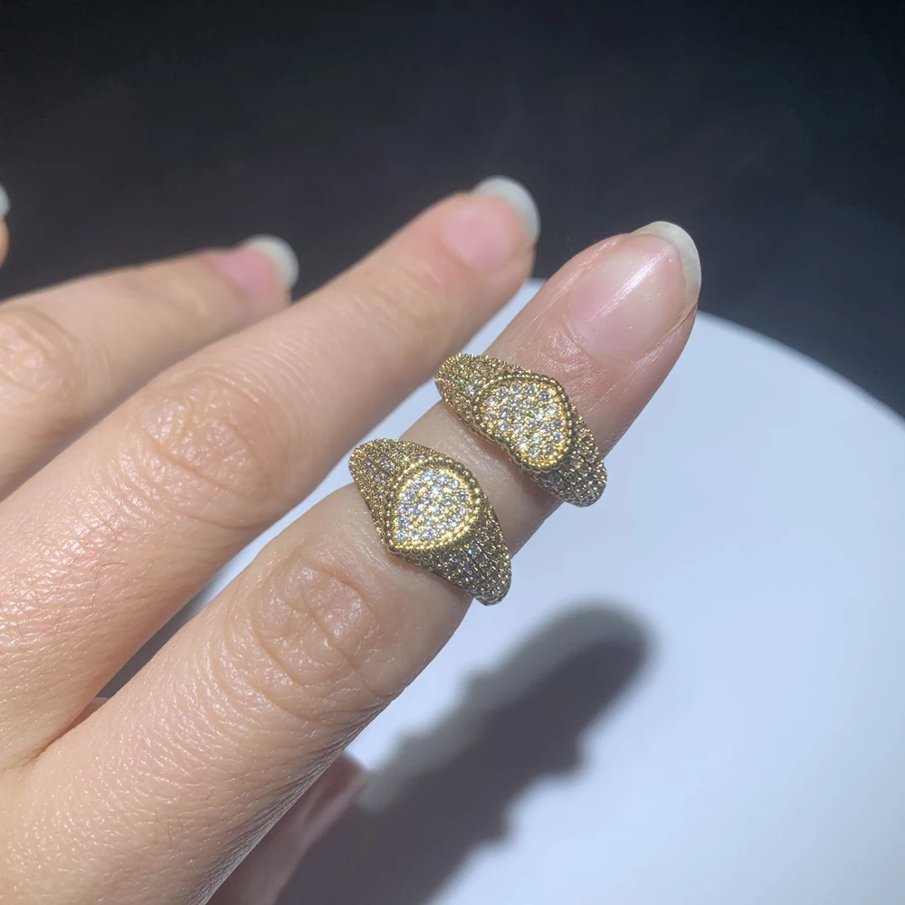 Anillo de dedo Pinky ajustado con forma geométrica de corazón y gota de lágrima cuadrado Micro pavimentado Sparking Bling 5A CZ tamaño abierto 4 para mujer