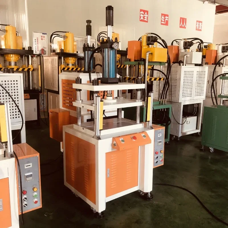 Precision press small hydraulic press four-column three-beam desktop press high-precision four-column hydraulic