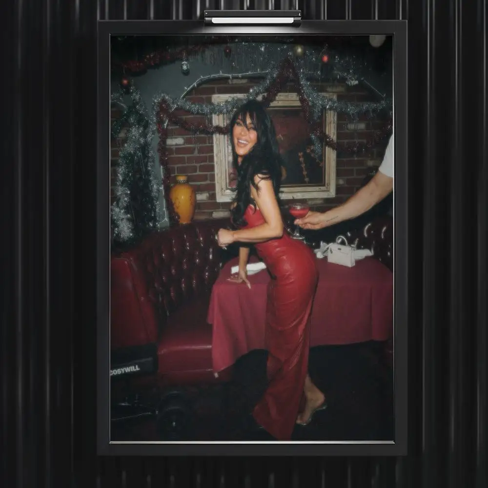 K-Kim Kardashian Po… - image